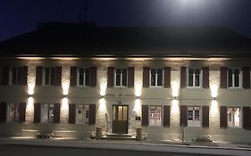 Hotel De Ville - Salt & Pepper